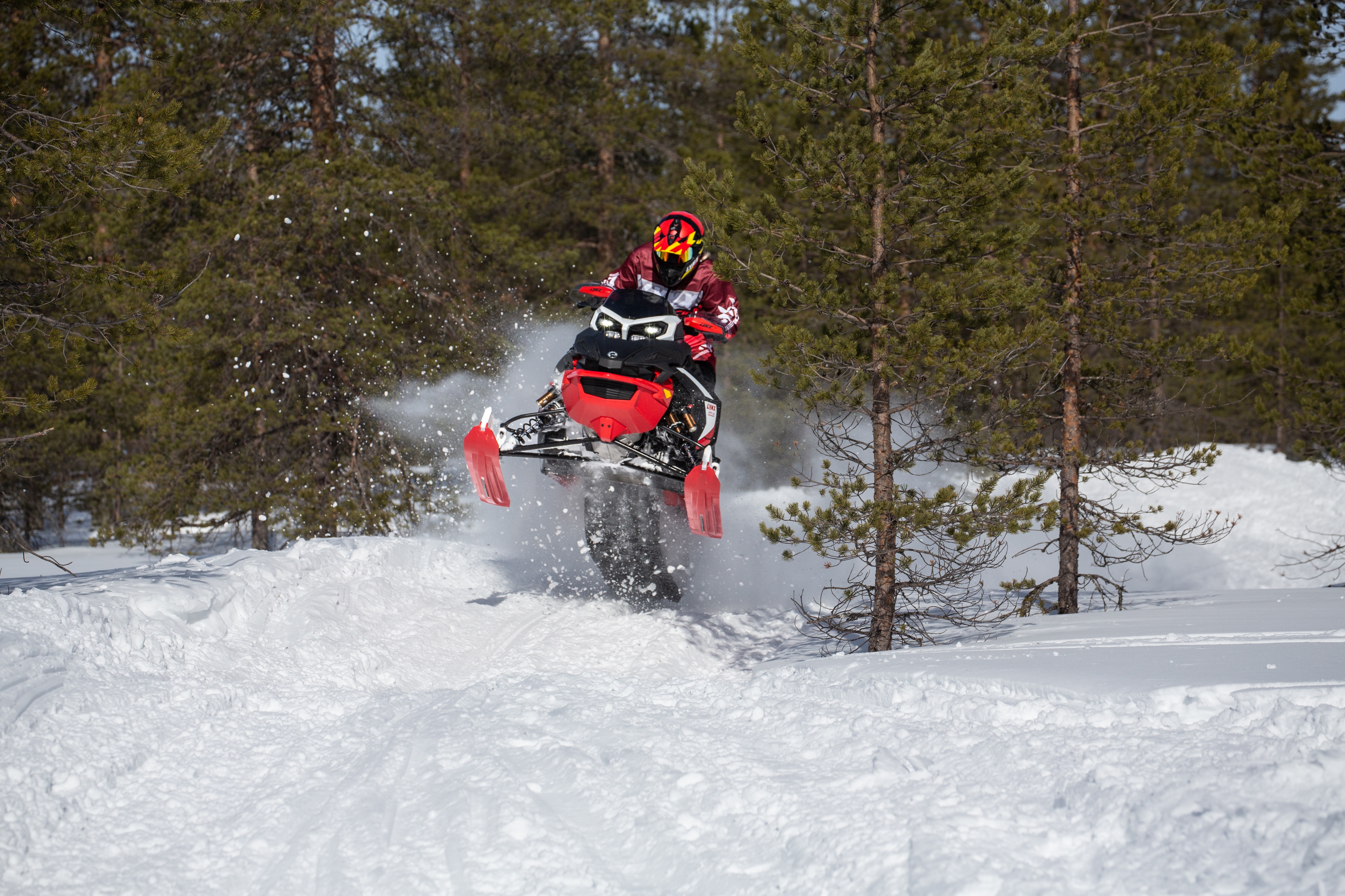 Rave Enduro snowmobile jumping