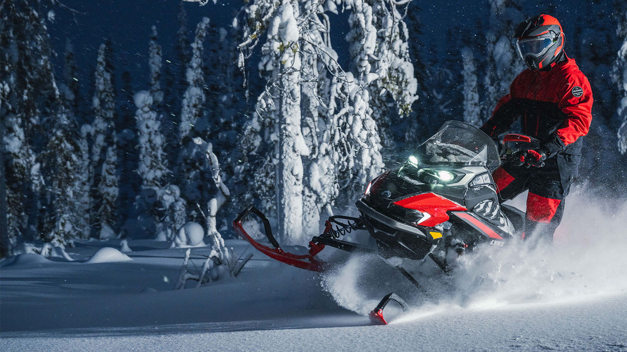 New 2024 LYNX XTERRAIN RE 850 ETEC PowderMax W/ Touchscreen, Gaylord