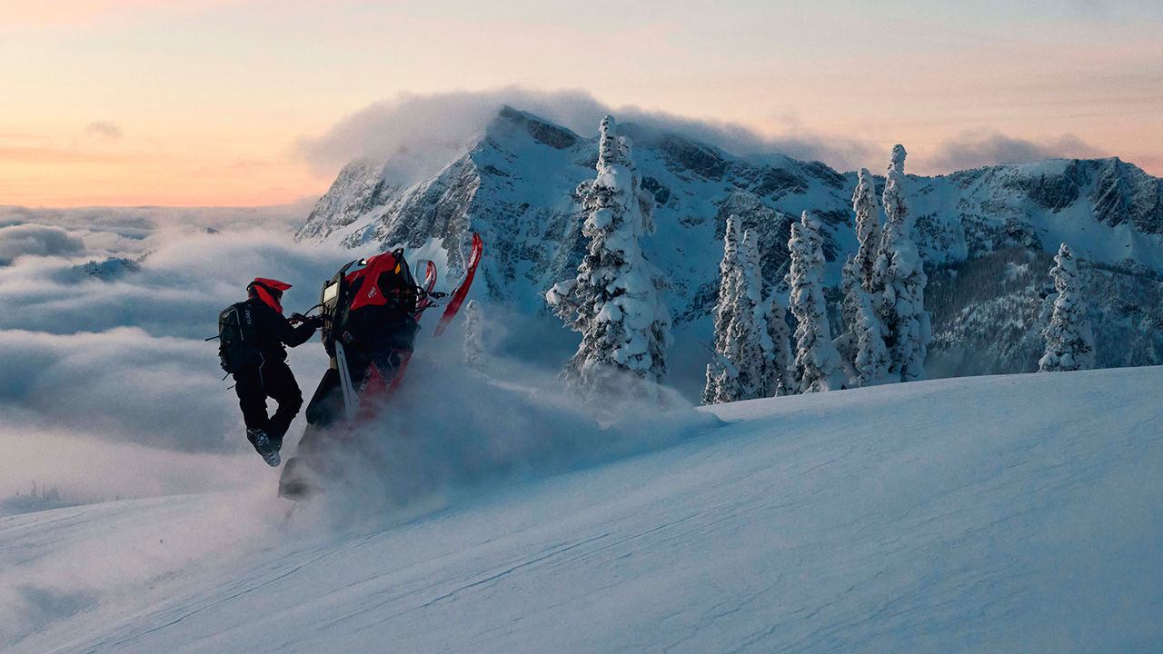 2024 Shredder Xterrain DeepSnow Snowmobile