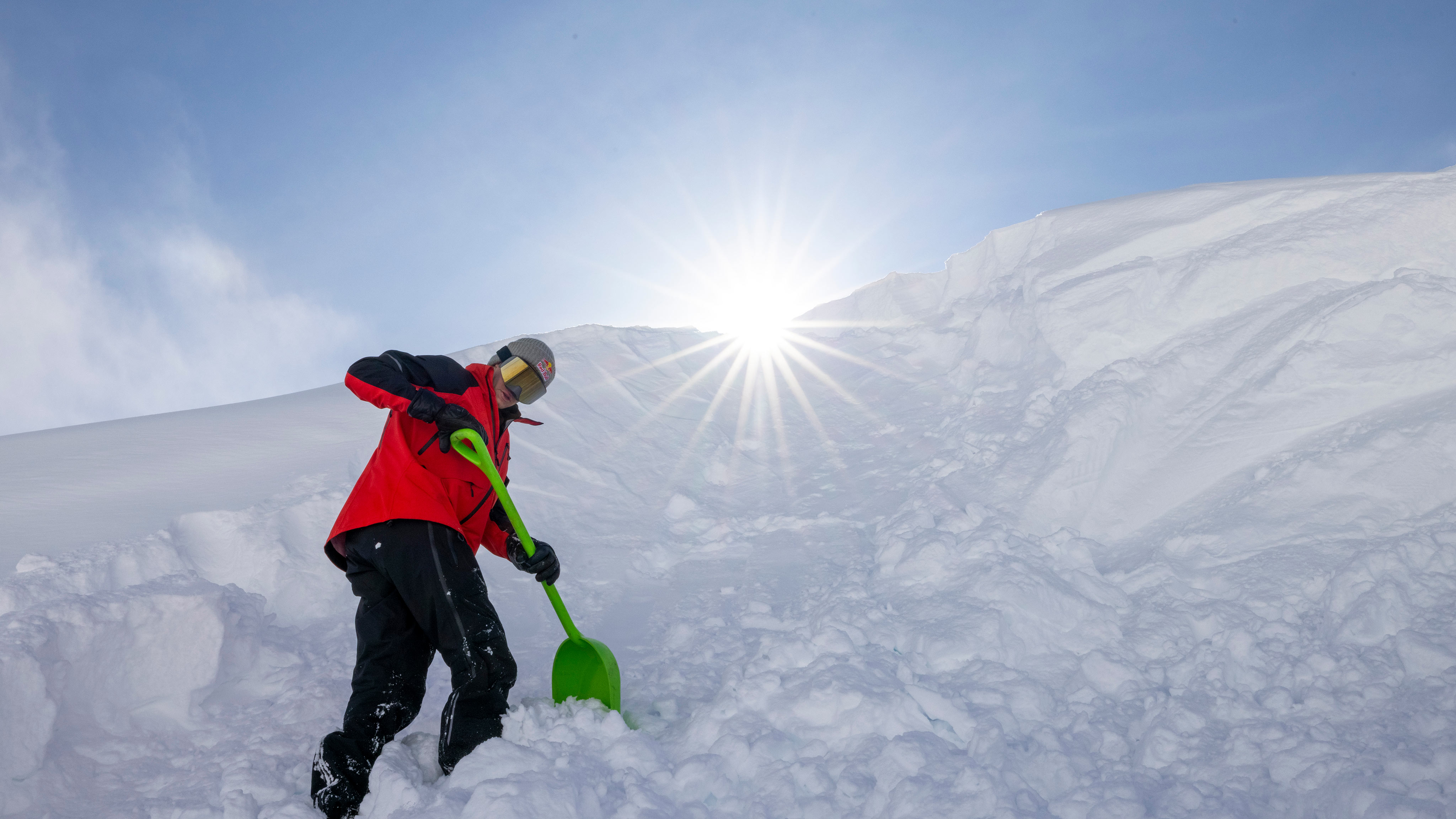 Andreas Bergmark shoveling his jump