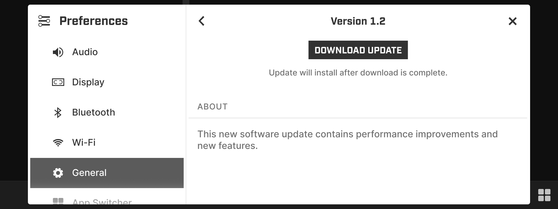 Interface of the the Lynx 10.25" Touchscreen Display indicating that an update is available