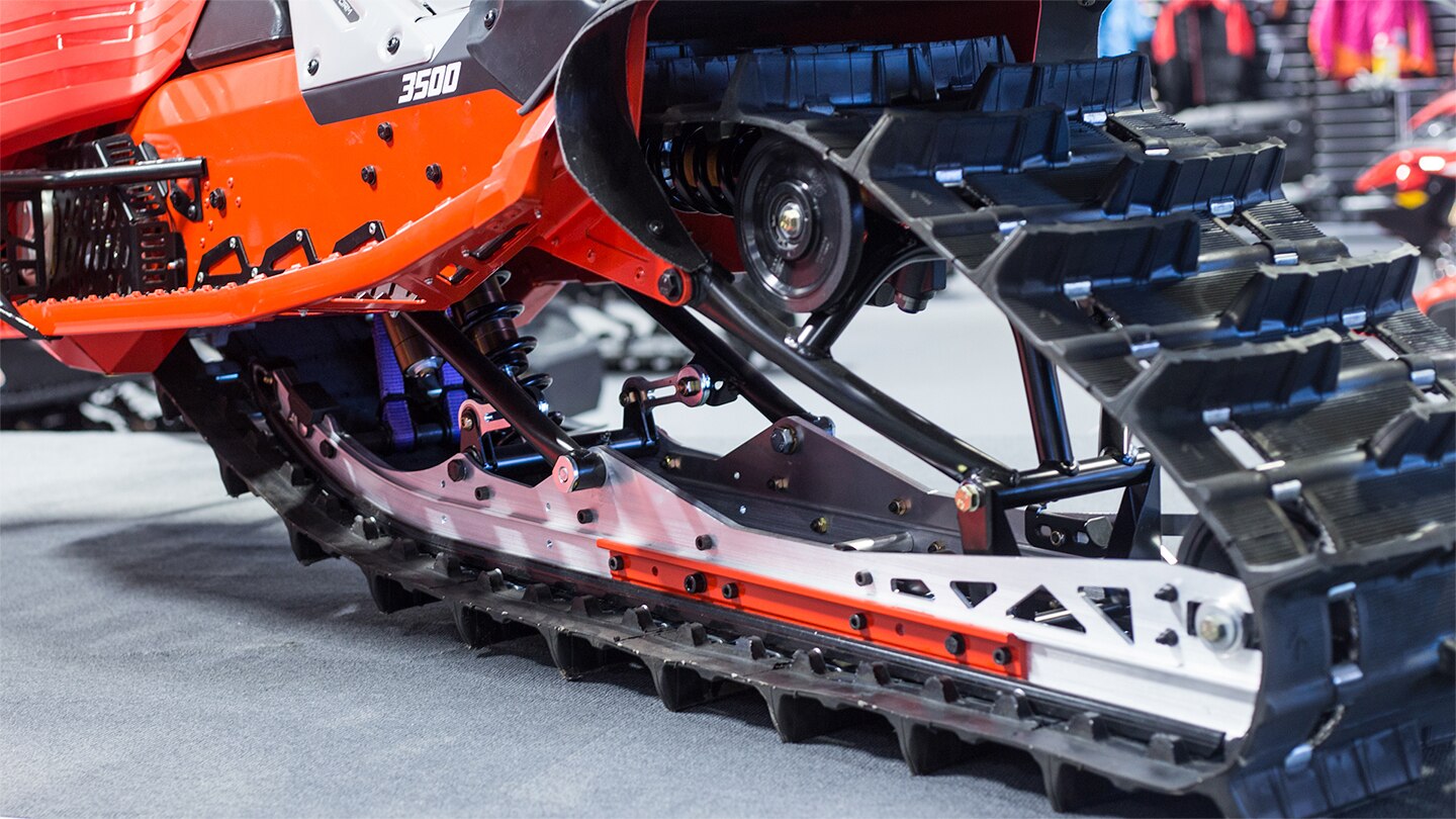 Lynx Rave RS 600RS E-TEC Race Snowmobile rear suspension