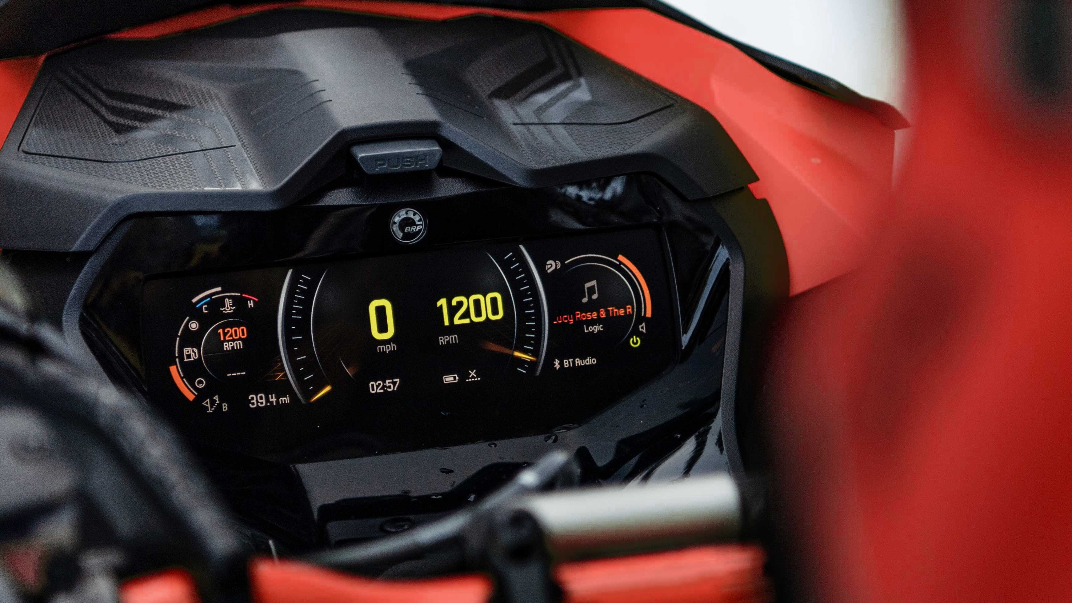 The 7.8" LCD color display with BRP Connect on a Lynx snowmobile