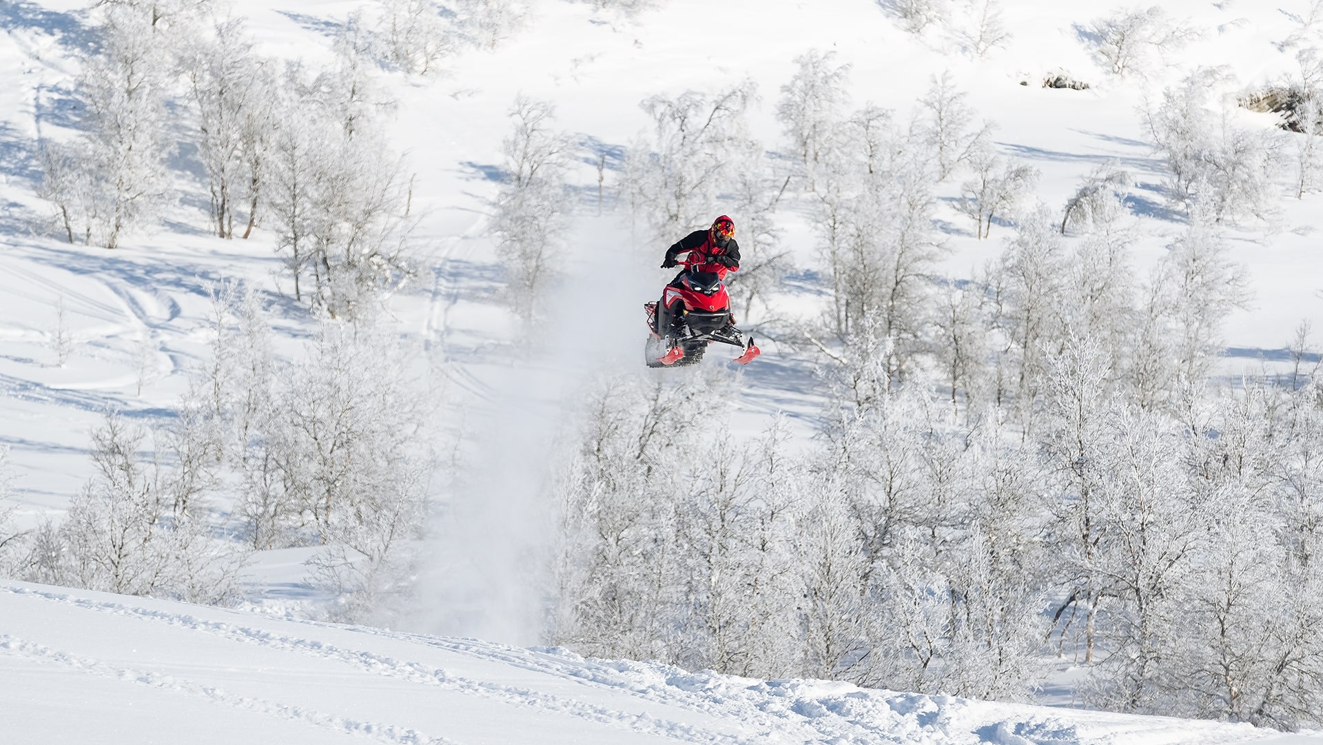 Ambassadör Andreas Bergmark hoppar på sin Lynx Shredder